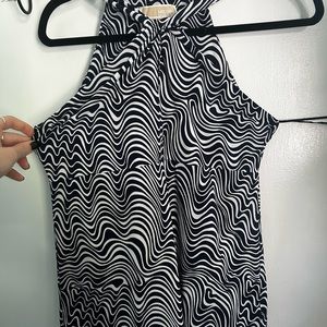 NEVER BEEN WORN PATTERNED MICHAEL KORS TANK TOP